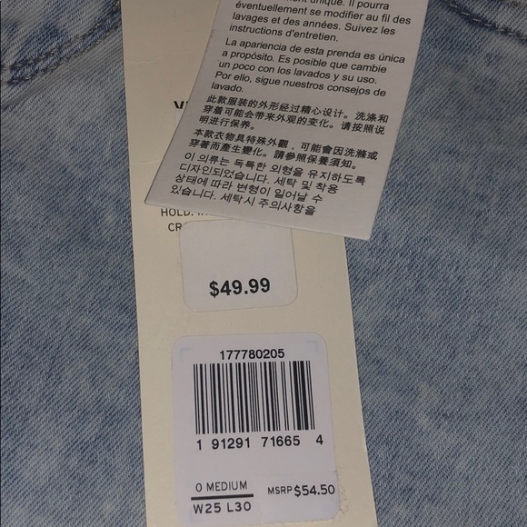 Brand new tags still on never worn Levi jeans - Picture 3 of 5